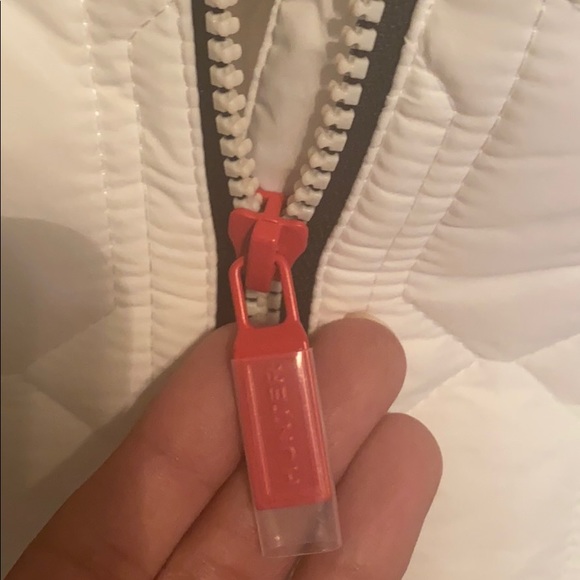 Hunter Vest - Picture 2 of 6